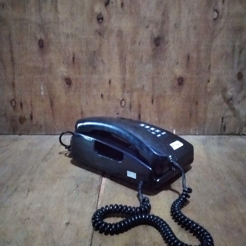 Telepon kabel telepon rumah jadul antik vintage lawas kuno