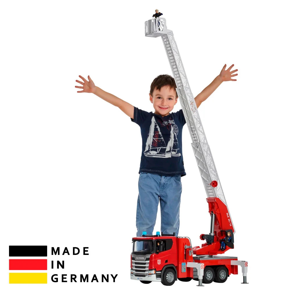 Bruder 3591 Scania Super 560R Fire Engine with Ladder, Waterpump and Light & Sound - Mainan Miniatur