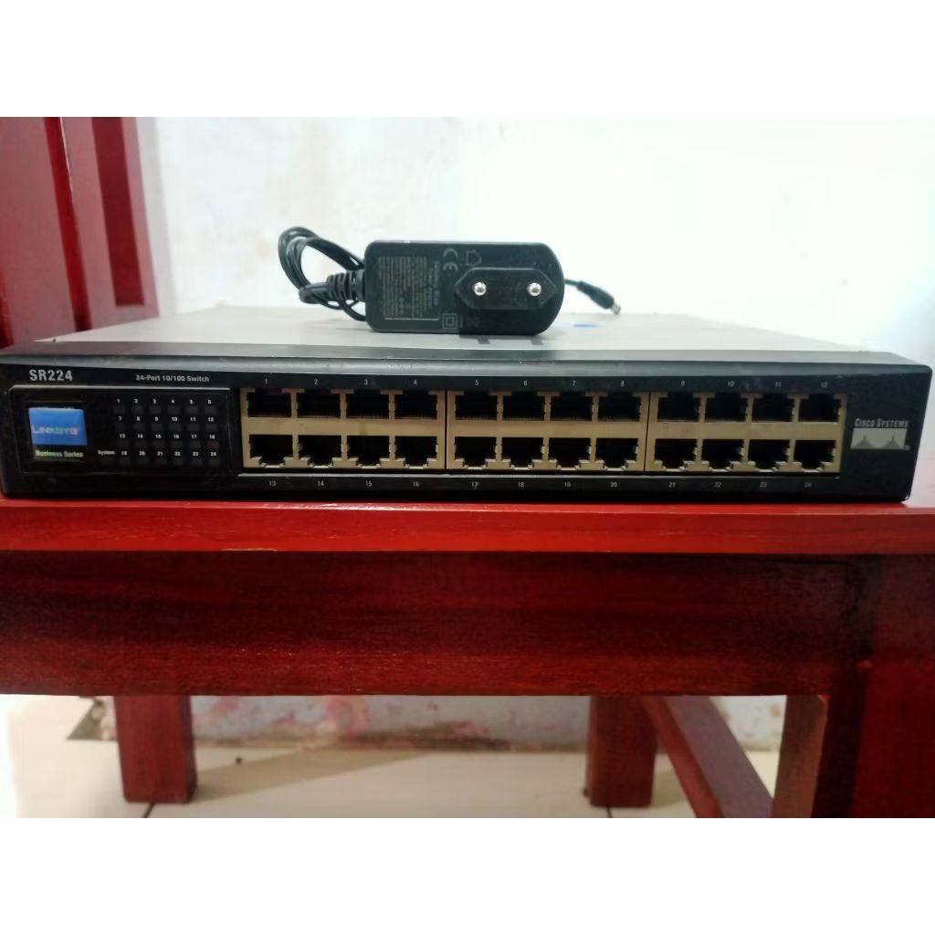 Switch Hub Linksys SR224 24 Port 10/100  modif DC Adaptor 12V ( BEKAS )