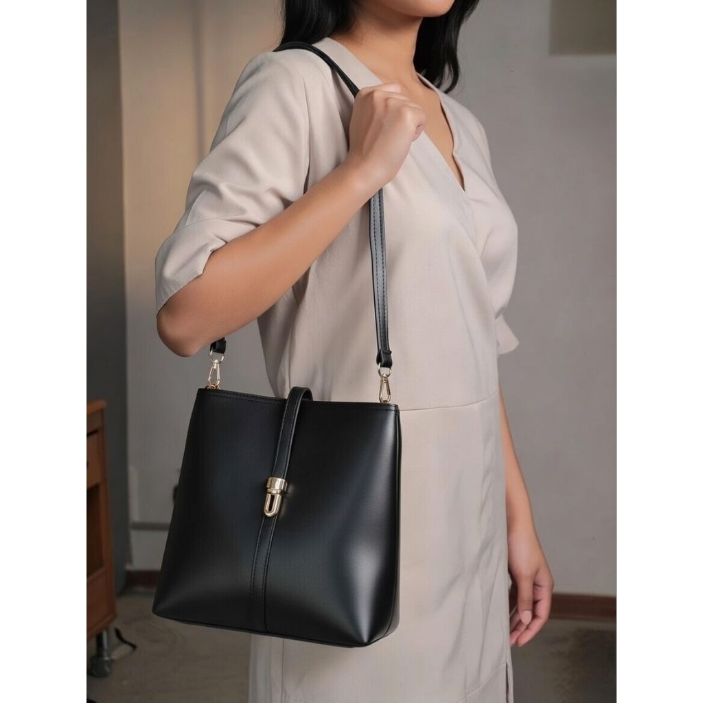 Tas Della | Tas wanita | Tas selempang Wanita | Shoulder Bag wanita  | Tas Bahu wanita