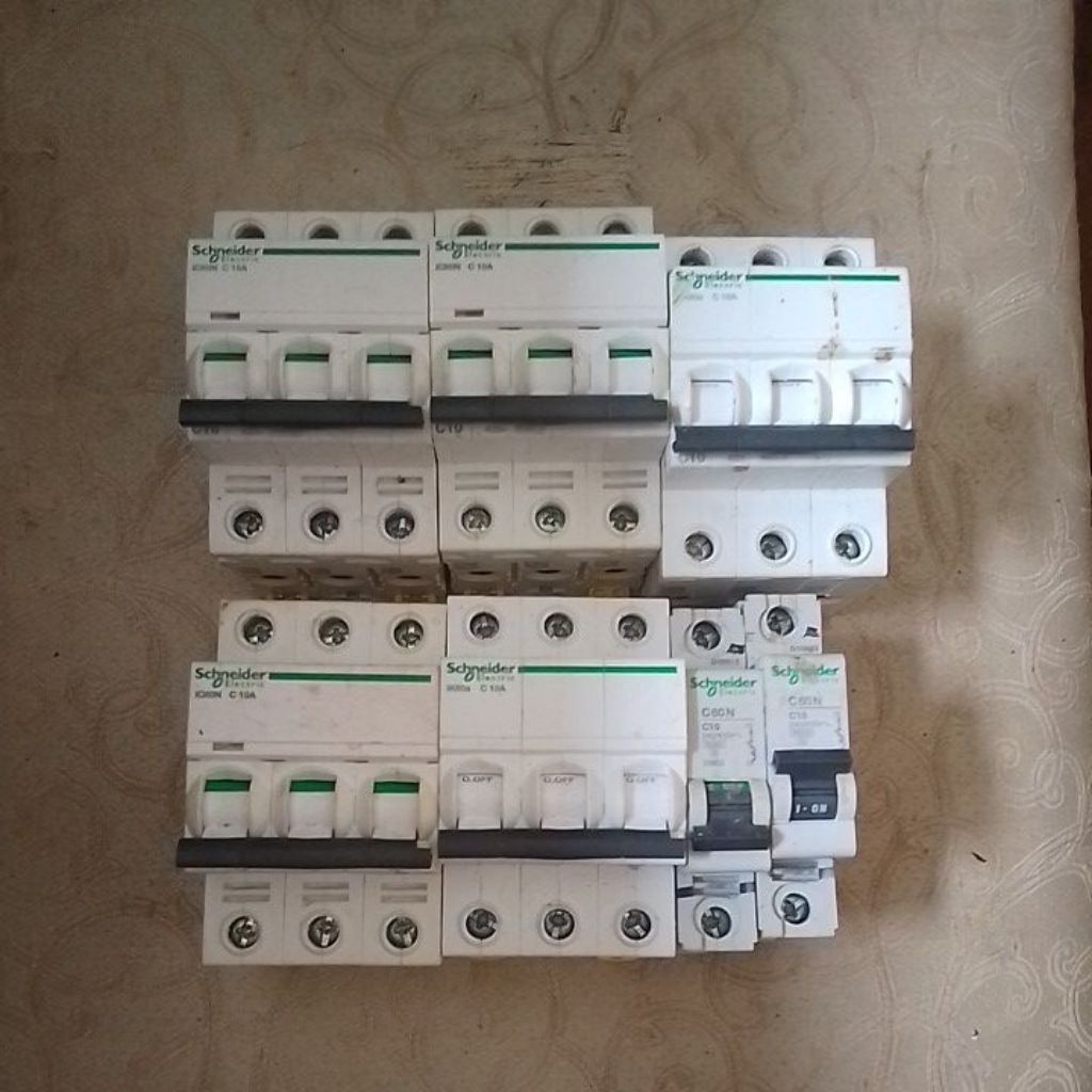 MCB 10 ampere 3 phase