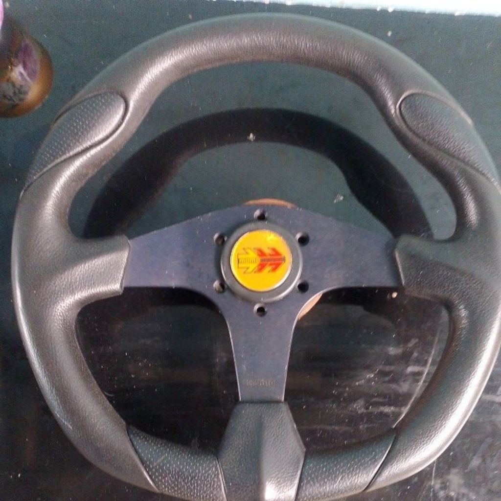 SETIR RACING MOMO CORSE