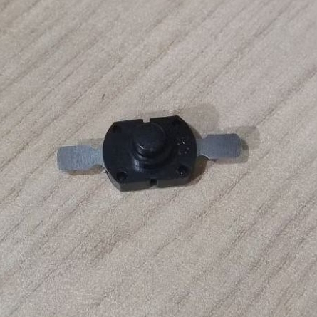 Saklar on off senter kepala/ switch senter