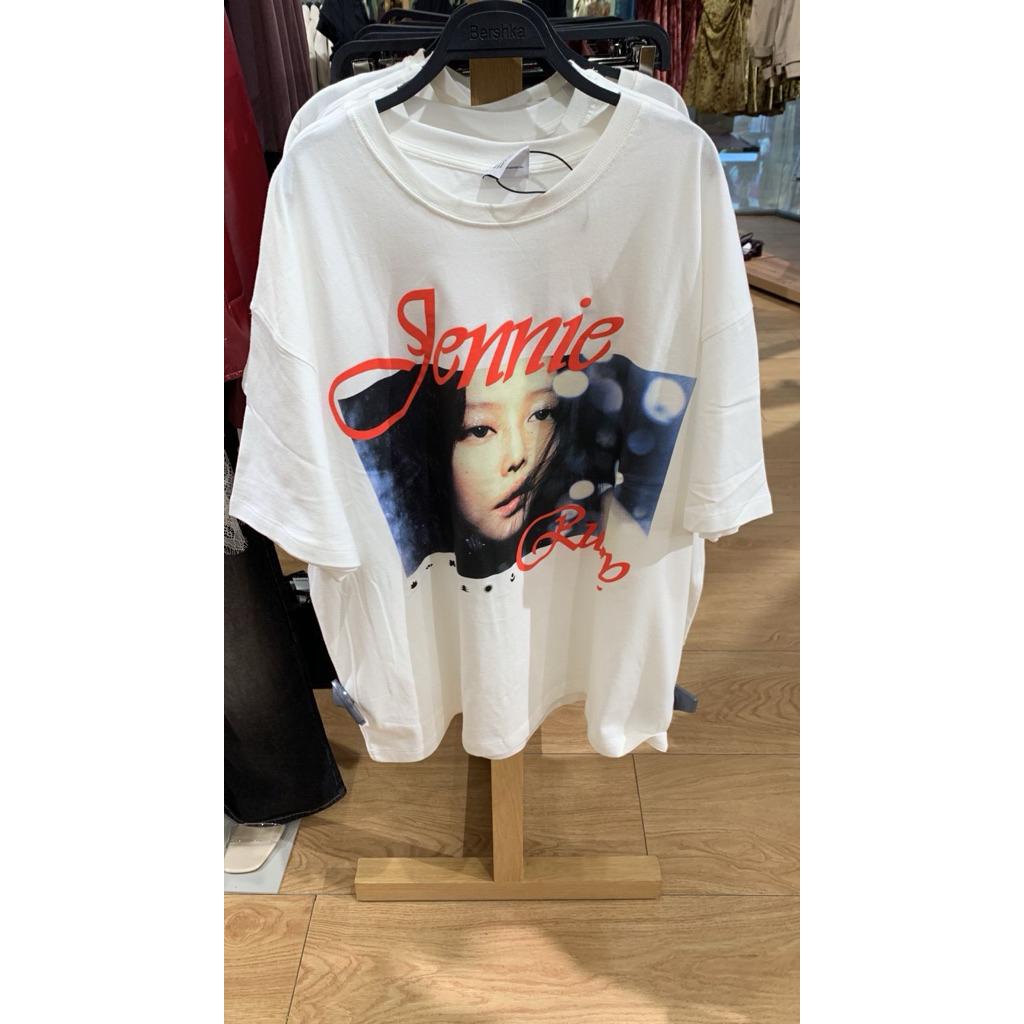 Jastip Bershka Kaos Jennie