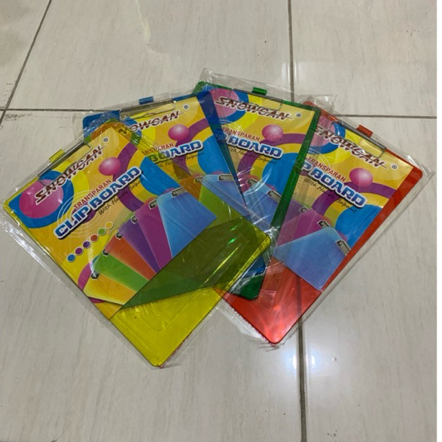 Clipboard Acrylic F4 / Papan Jalan Akrilik F4 / Papan Ujian Transparant