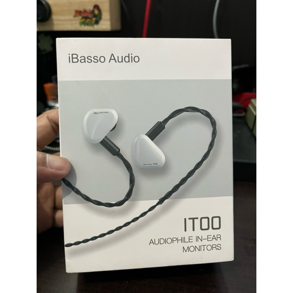 iBasso Audio iem monitor