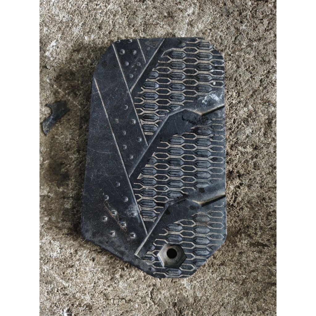 Cover tutup aki honda vario 125/150 led old (ori lepasan)