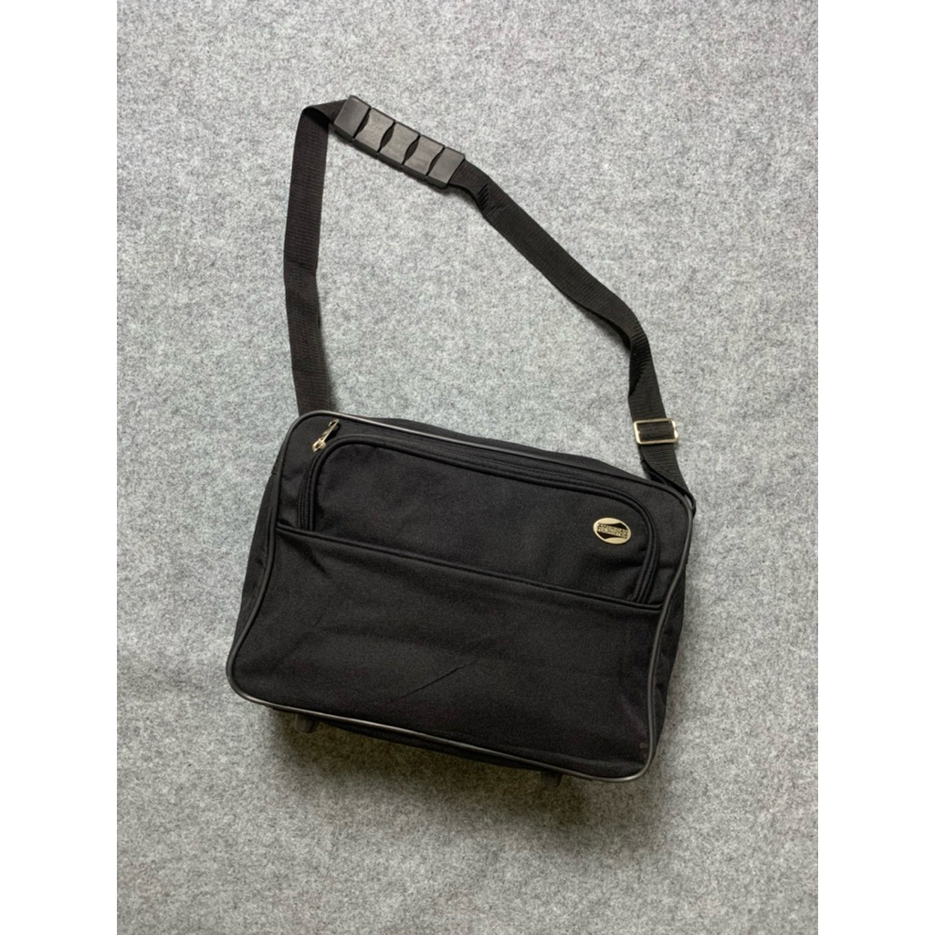 American Tourister Travel Bag