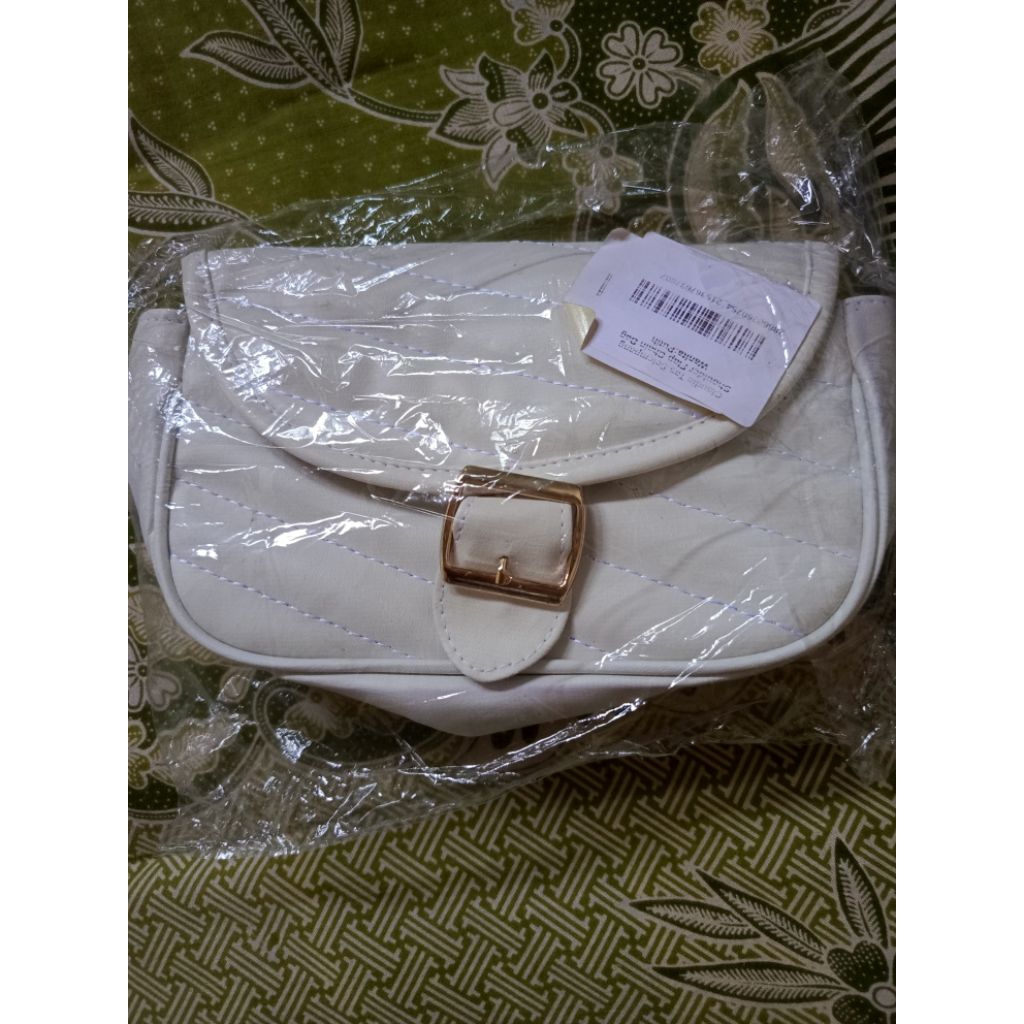 Tas selempang putih