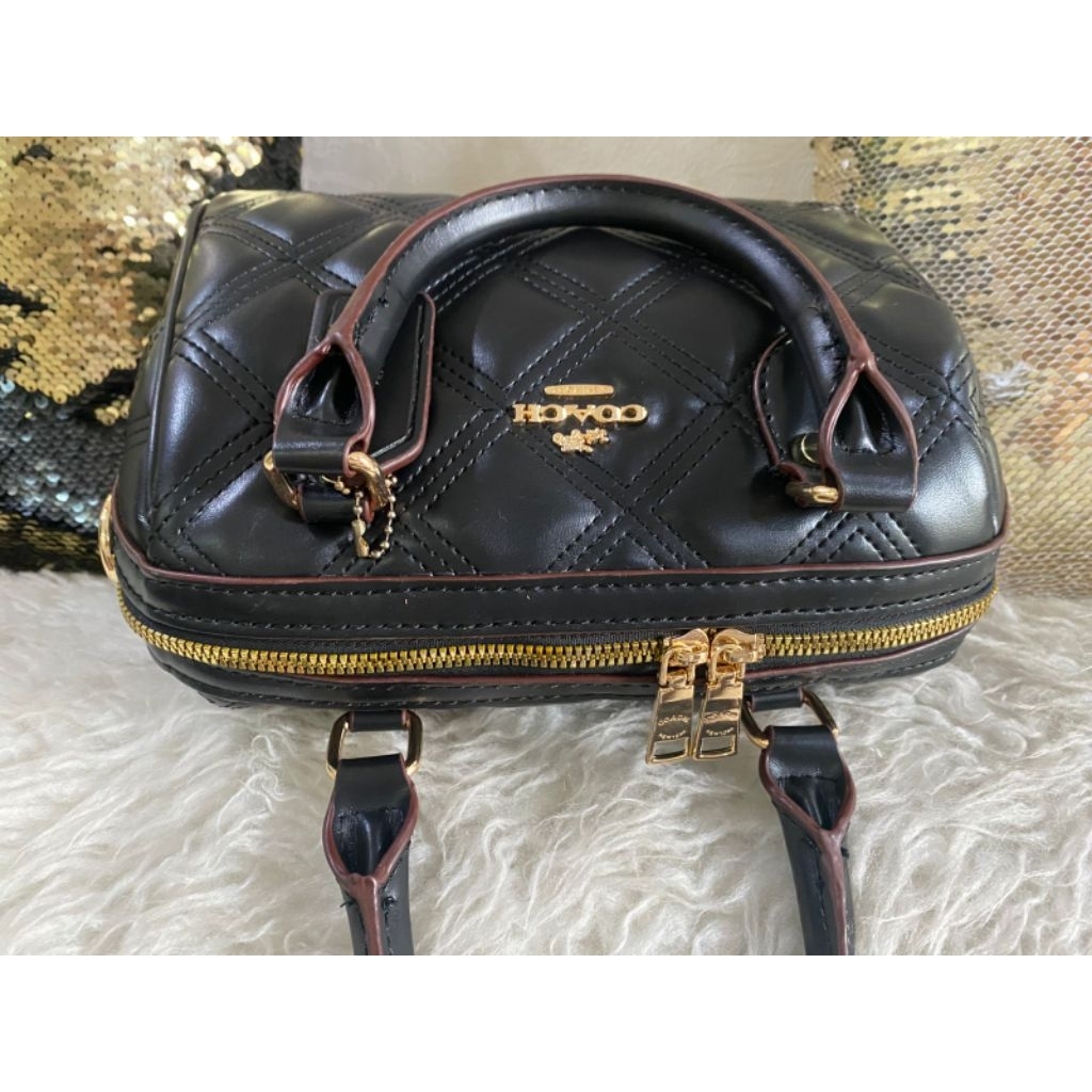 Tas Preloved Speedy Coach Black Bag.