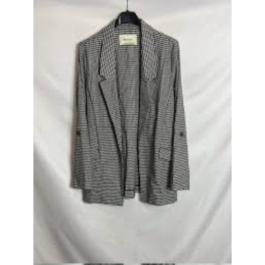 PRELOVED BLAZER STRADIVARIUS SIZE XS