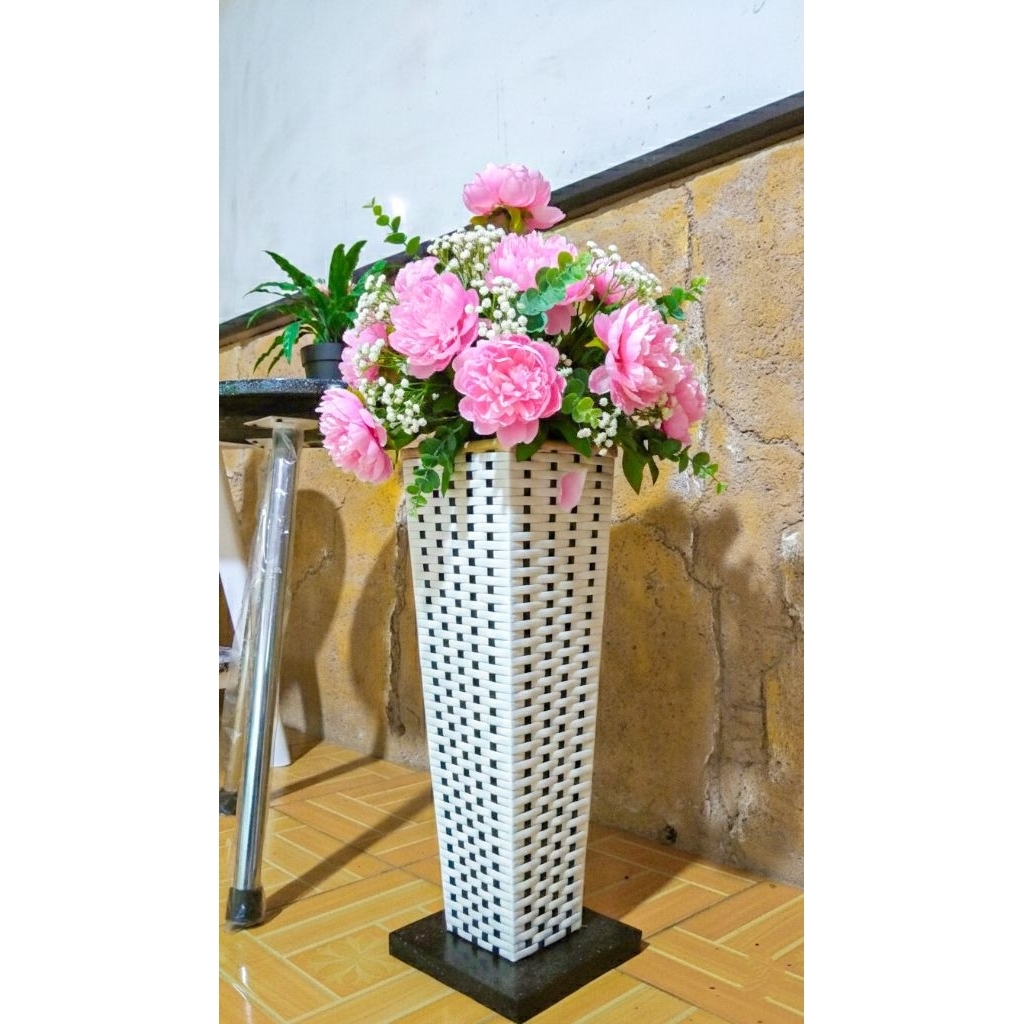 pot bunga standing rajut rotan sintetis aesthetic/Pot Standing Rajut/POT STANDING RAJUT ROTAN SINTET