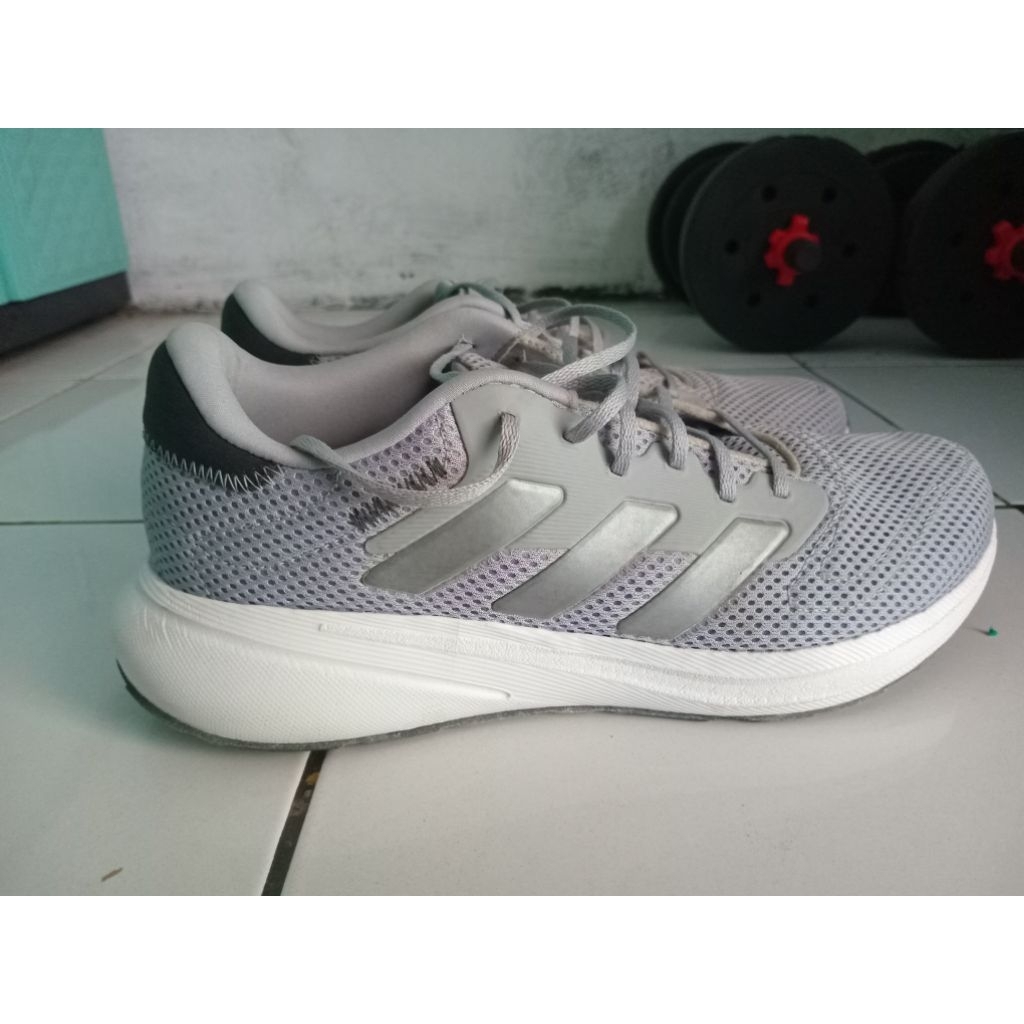 SEPATU ADIDAS RUNNING RESPONSE (second)