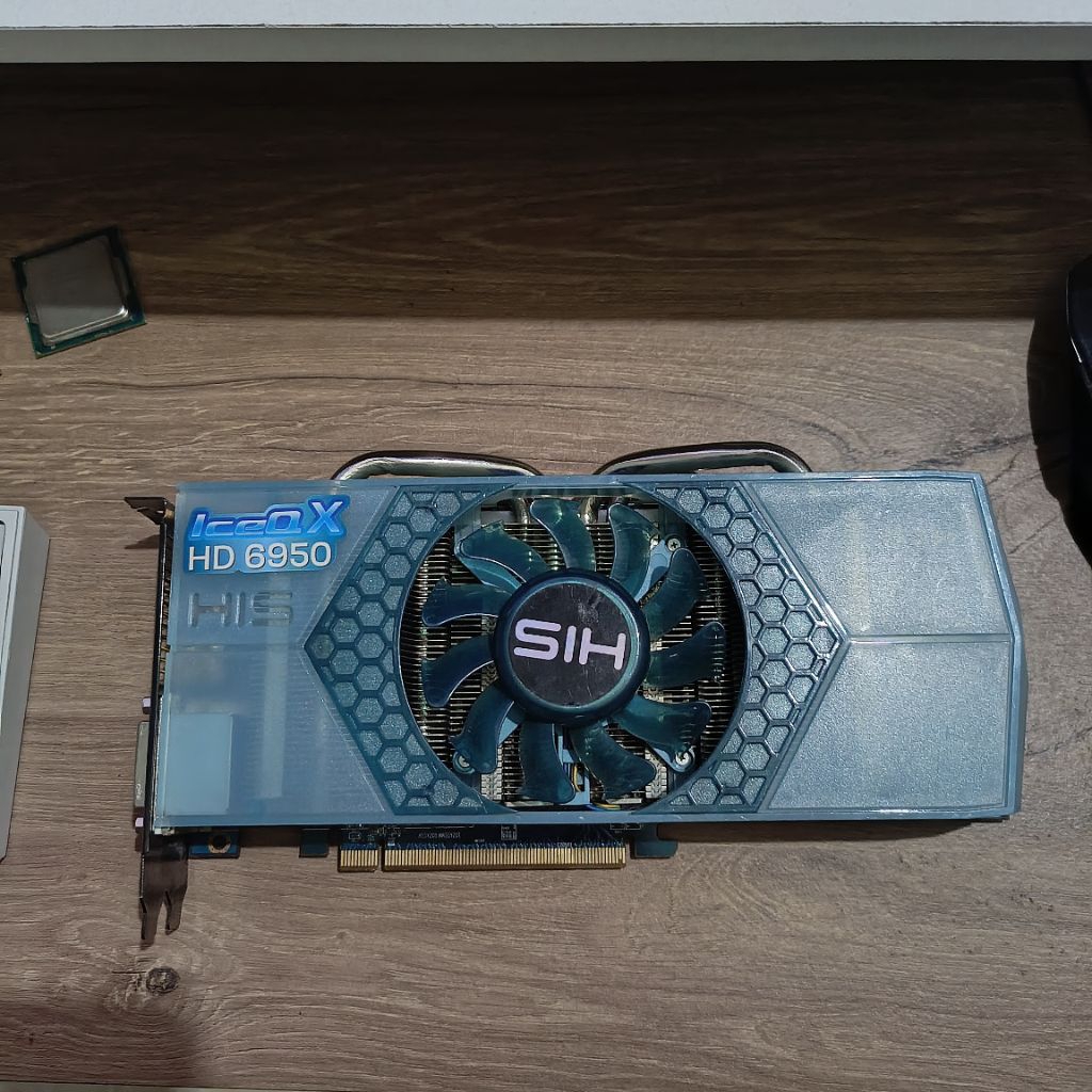 HD 6950 HIS, 2GB DDR5 256BIT