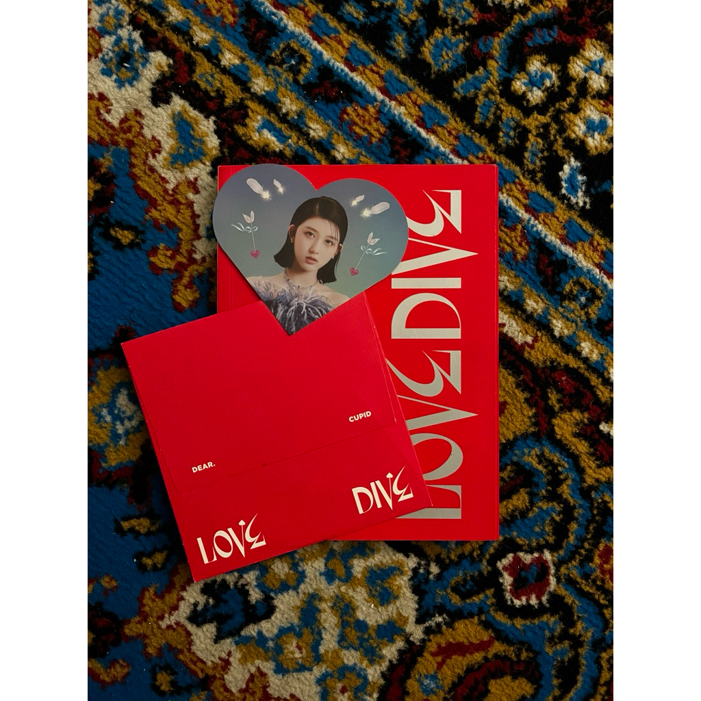 IVE - LOVE DIVE ALBUM RED VER. (UNSEALED)