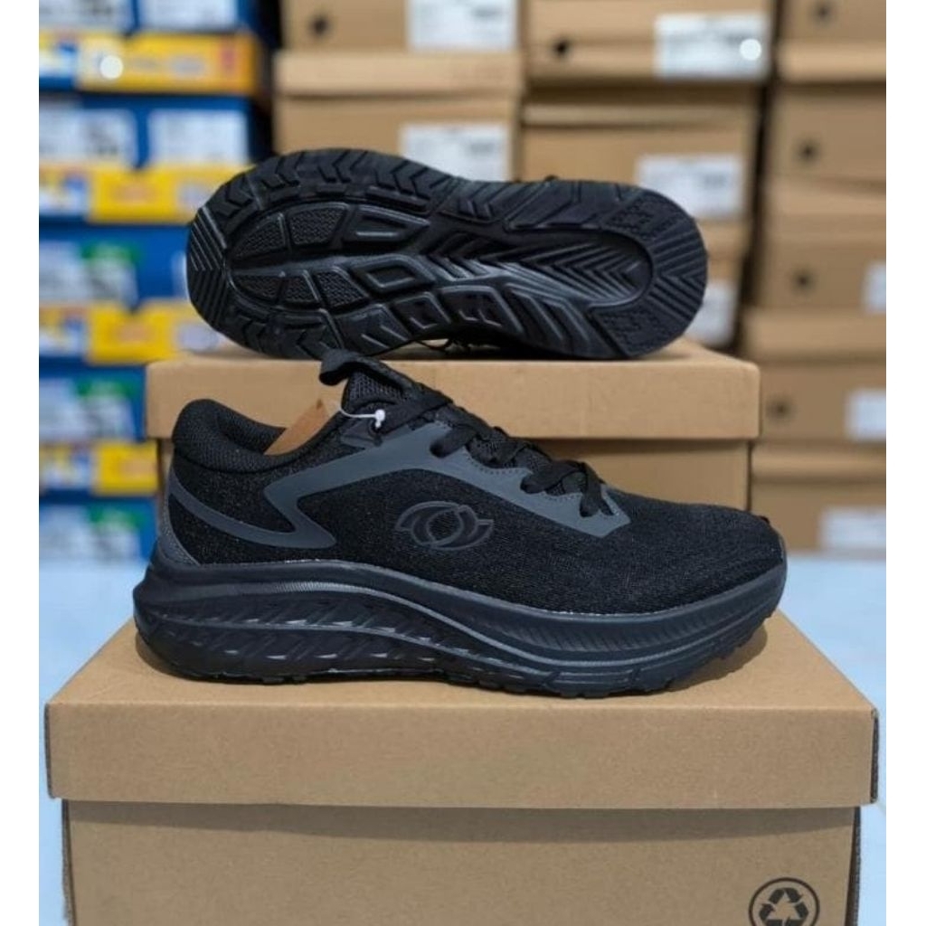 sepatu hitam Astec run size 41 murah