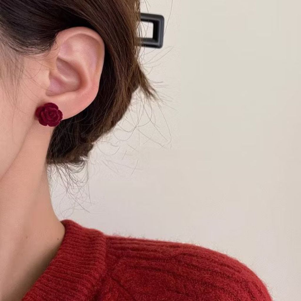 Anting Red Rose / anting bunga mawar merah / anting kecil korea