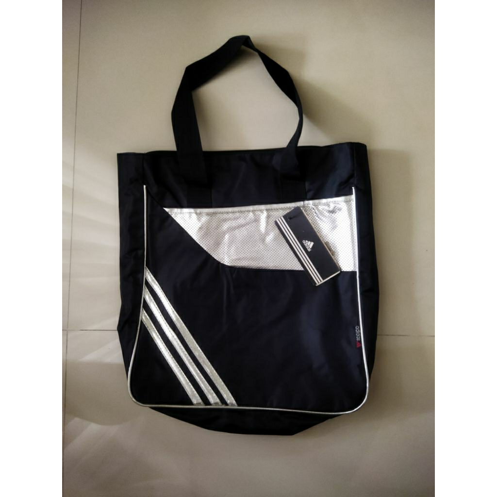 Tas Kanvas Adidas
