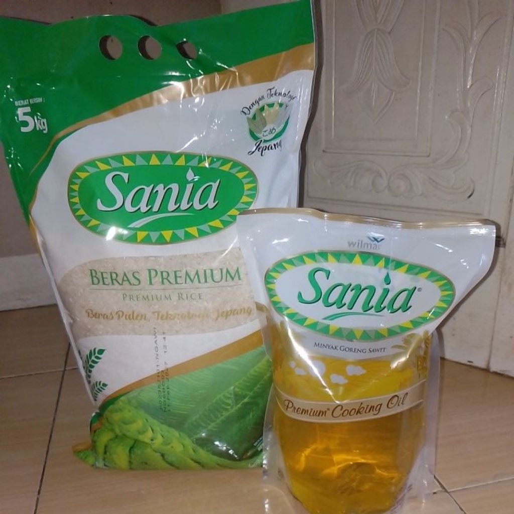 Paket Sania beras 5kg dan 2L minyak goreng