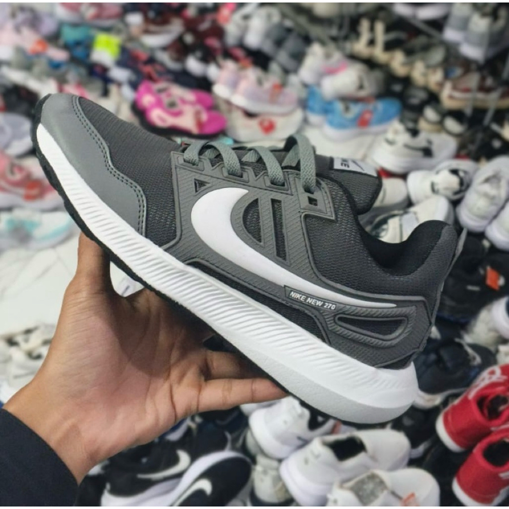 Sepatu Kets nike air 270