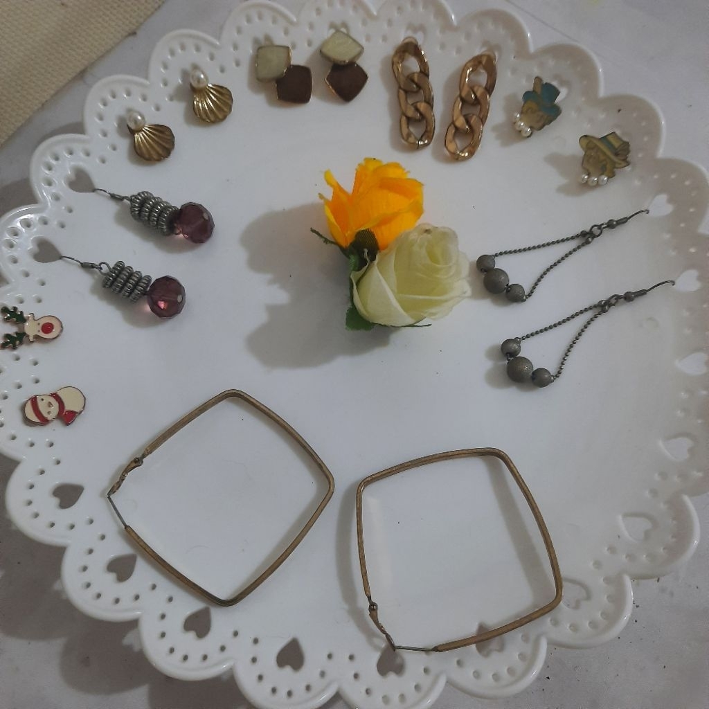 Anting-anting Preloved