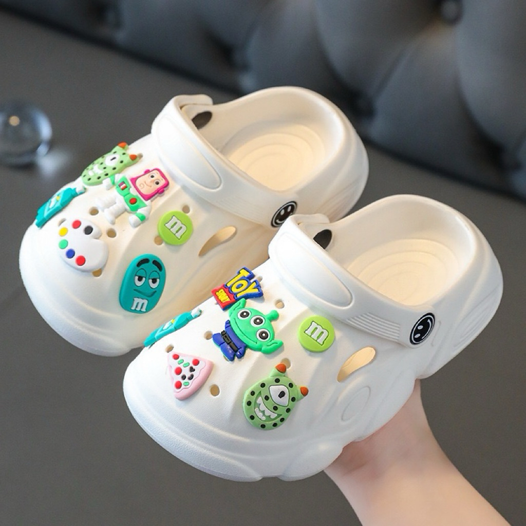 Sandal Anak Import Jibbitz Bear Toy Story Unisex Kualitas Premium