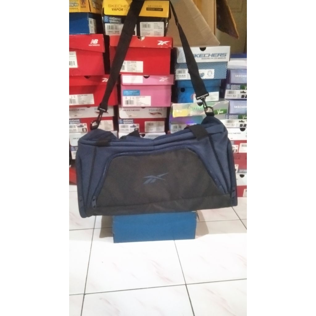 tas duffel/travel bag/gym Reebok navy original