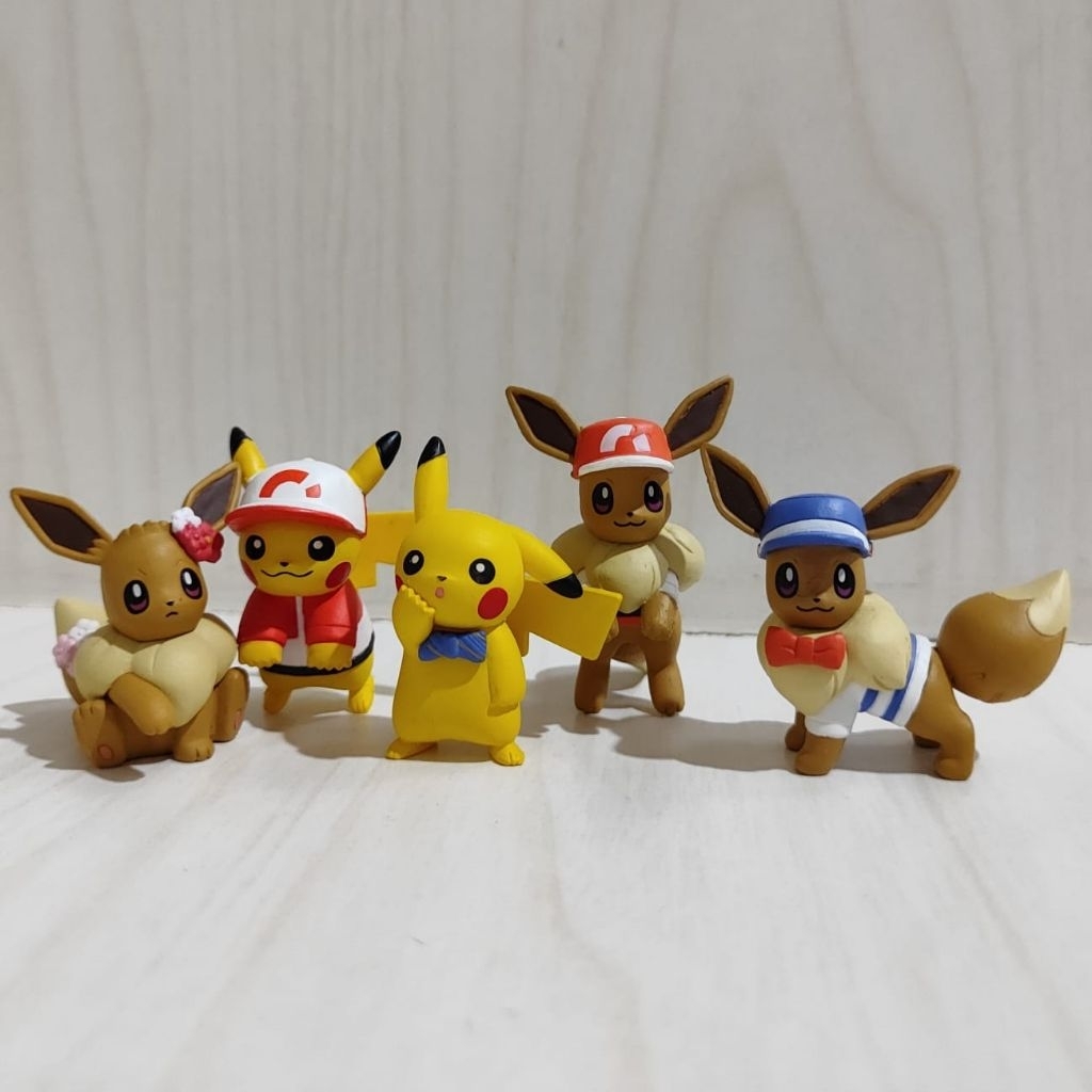 Gashapon Gacha Pokemon Go Pokemon Eve original