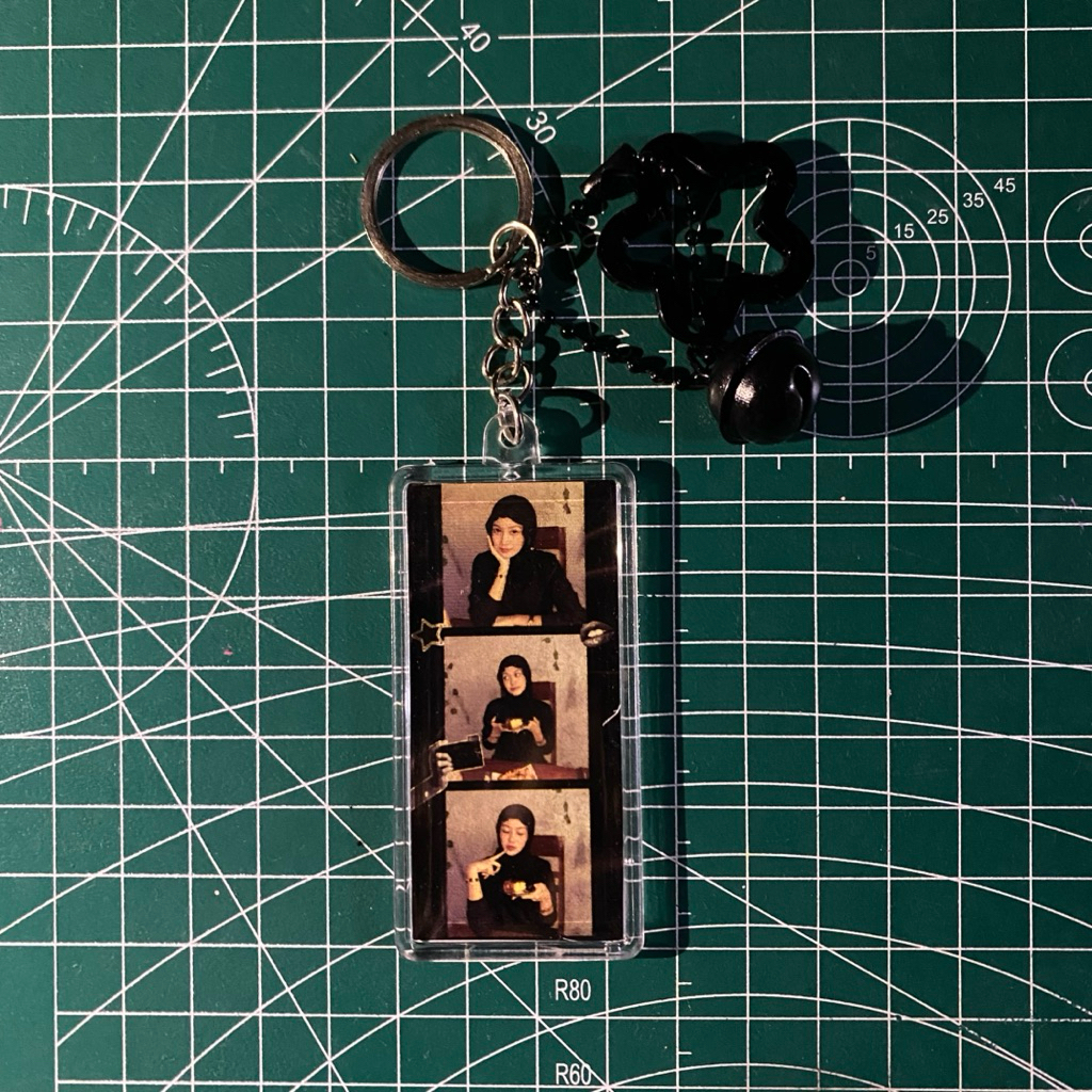 PHOTOSTRIP KEYCHAIN