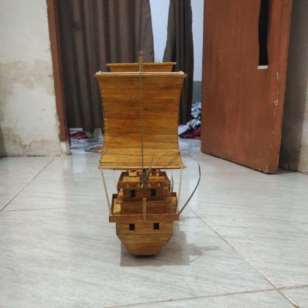 Miniatur perahu Stik es krim