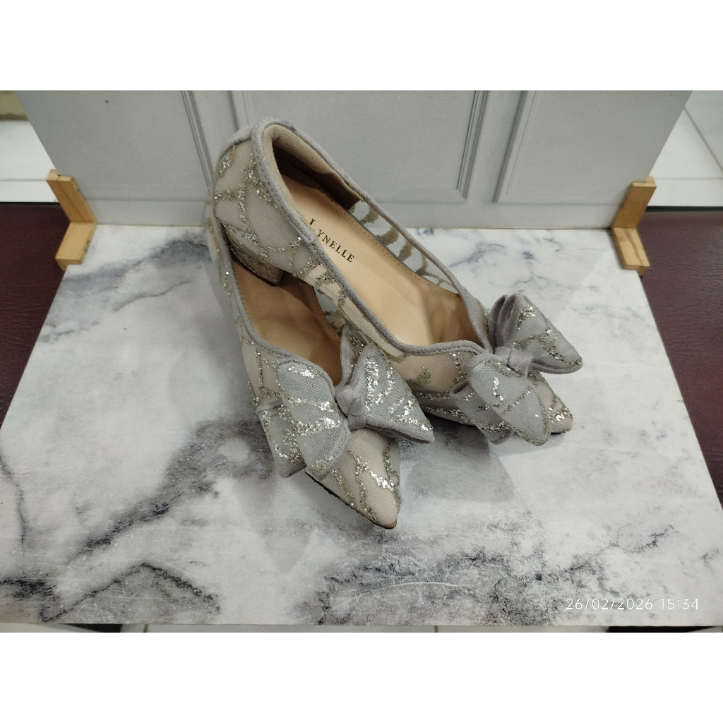 LACE LYNELLE HEELS CHUNKY HELLEN WARNA SILVER SIZE 37 PRELOVED sepatu pesta wanita party shoes woman