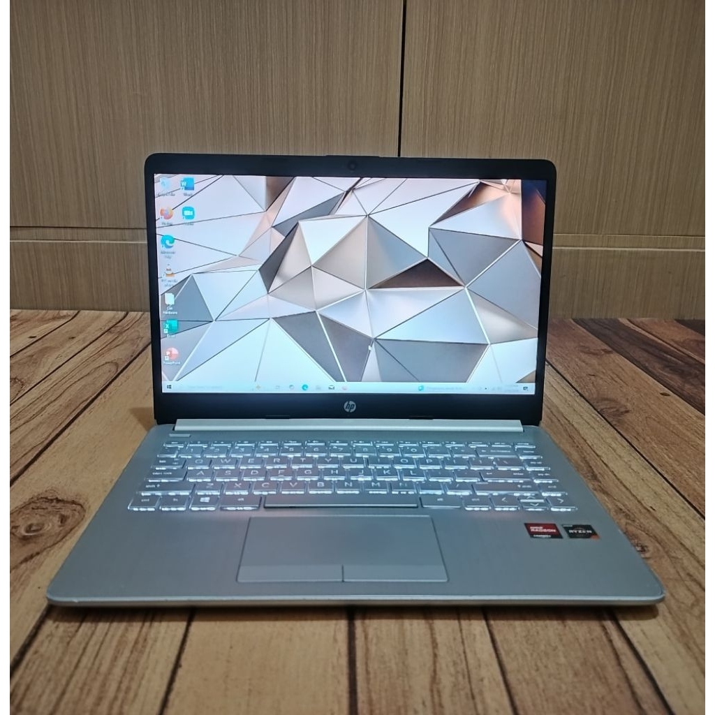hp 14s amd ryzen 3 vga radeon 1gb sss 256gb