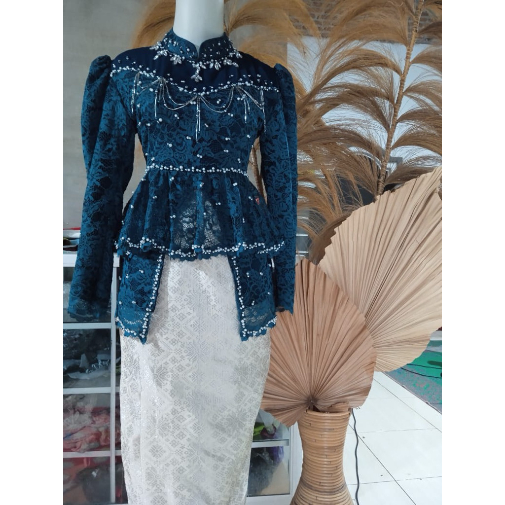 Kebaya request customer