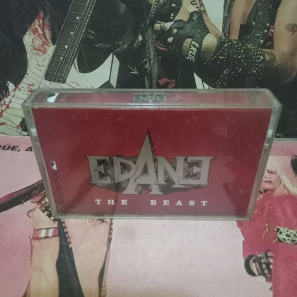 Kaset EdanE -- The Beast