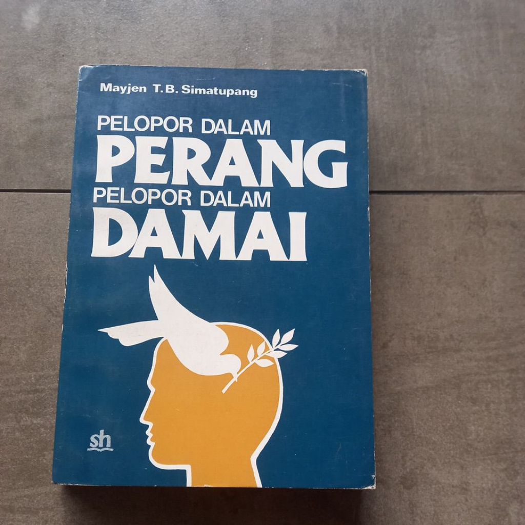 pelopor dalam perang dan damai