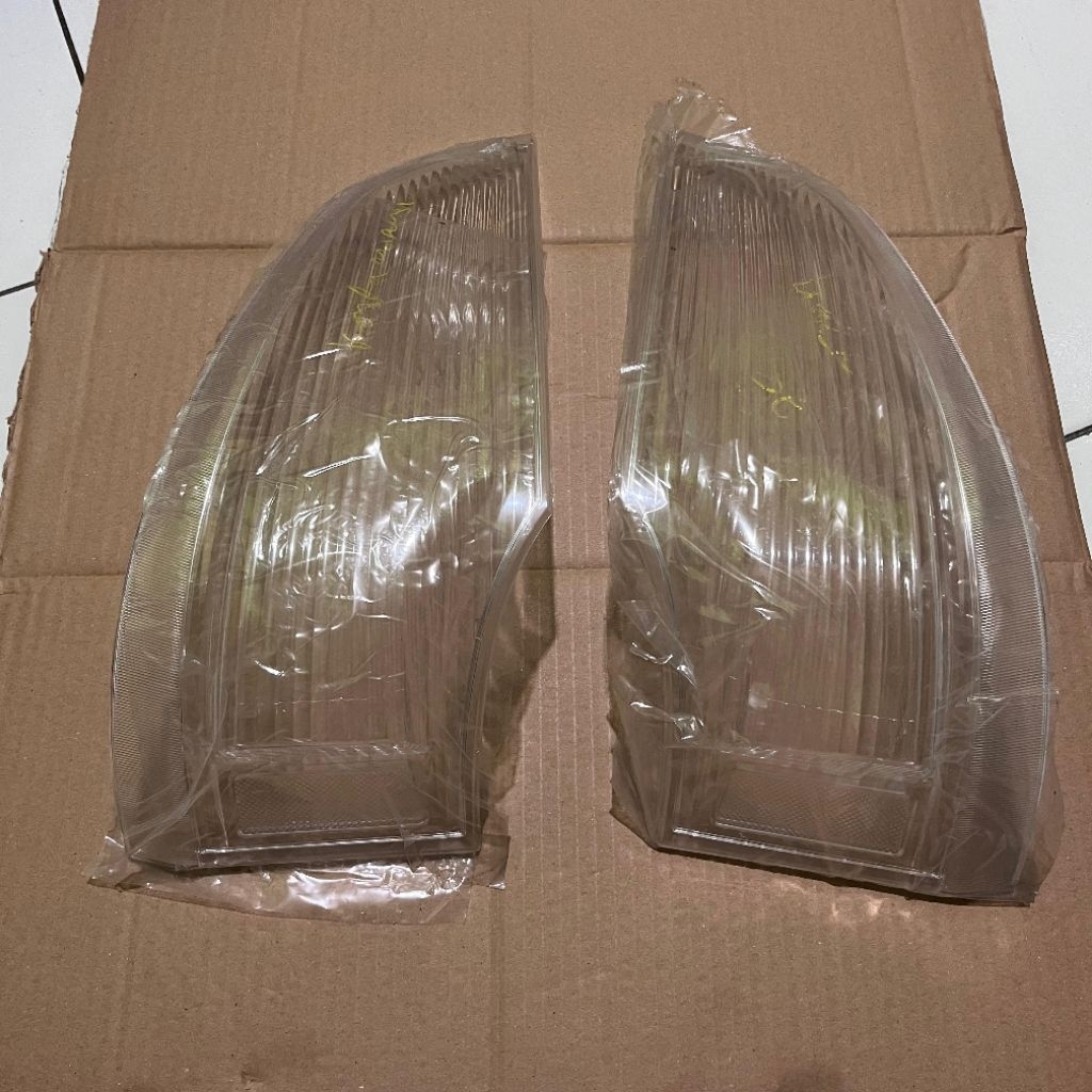 Mika Lampu Sein Canter Depan Canter PS110 PS125 Transparan Original