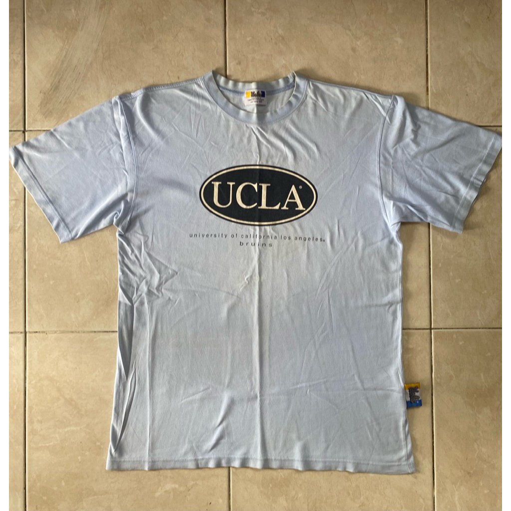 Tshirt Ucla classic vintage 00’s