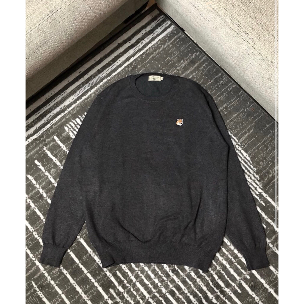 SWEATER BY MAIS0N K1TSUNE WITH DARK GREY COLOR