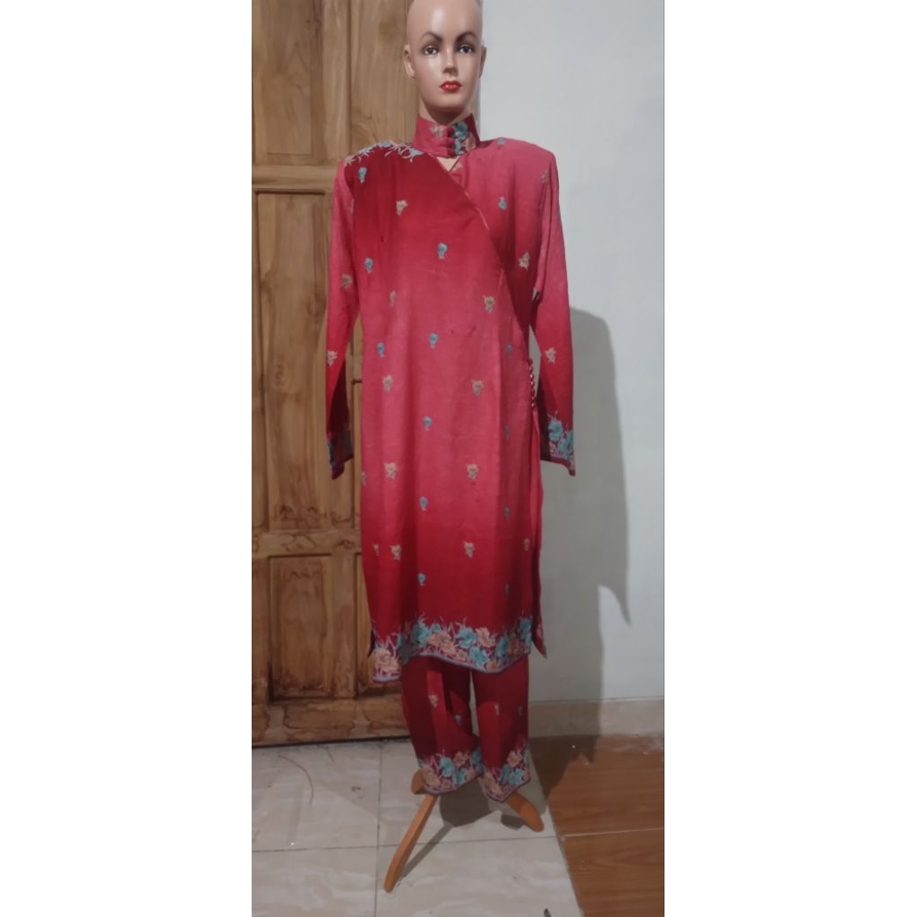 preloved set celana merah