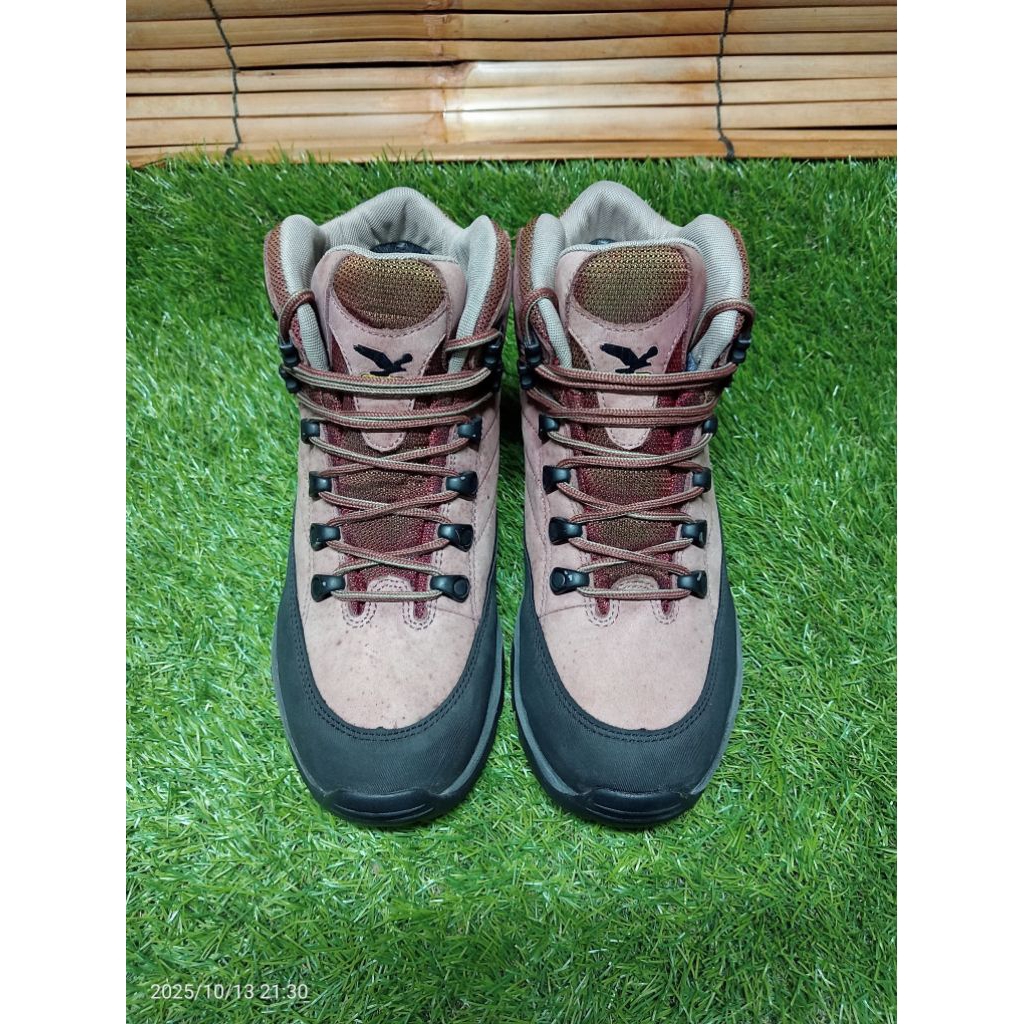 Sepatu Outdoor Second SALEWA GTX mid cut 40/25,5cm