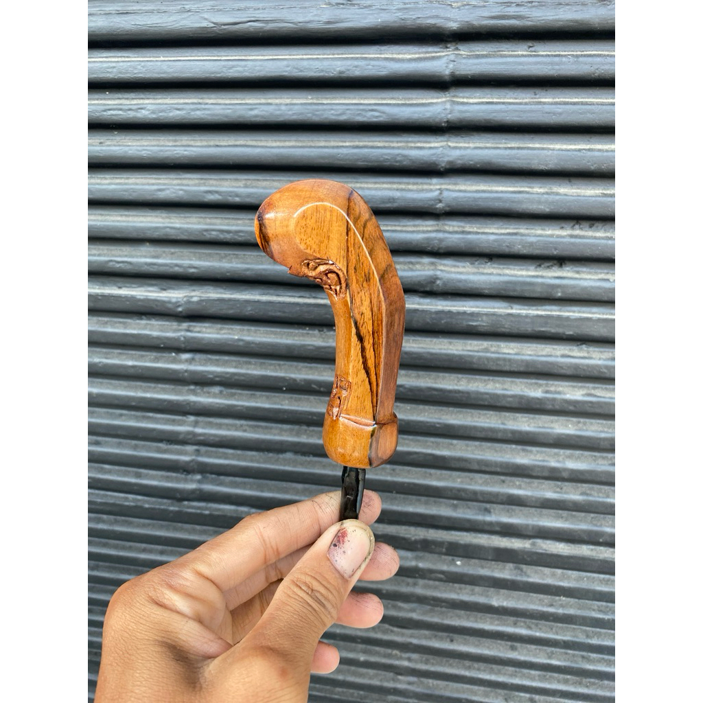 deder solo kayu timoho pinising sirlak an