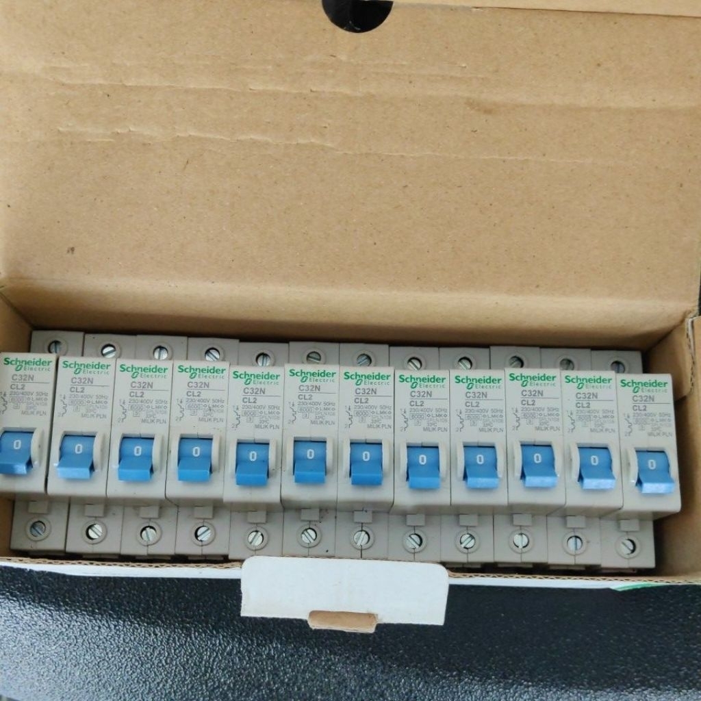 mcb Schneider 2A=450Wat