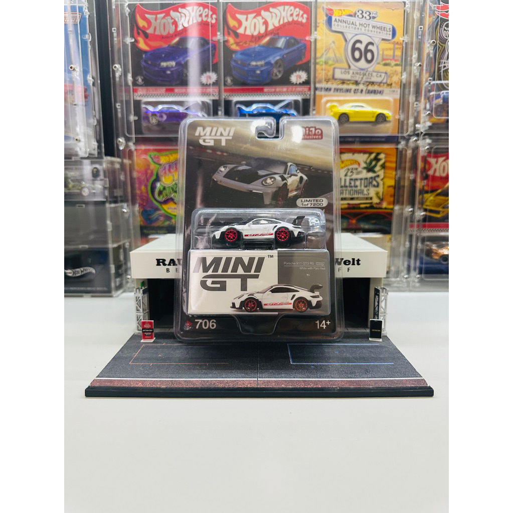 Mini GT No 706 Porsche 911 (992) GT3 RS Weissach Package White with Pyro Red Mijo Exclusive