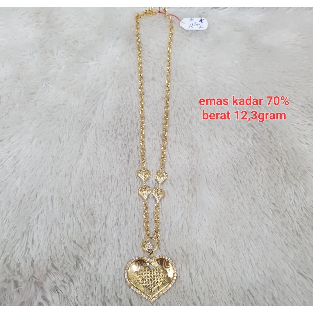 kalung love ad banya + 4love kecil ukir emas kadar 70% berat 12,3gram