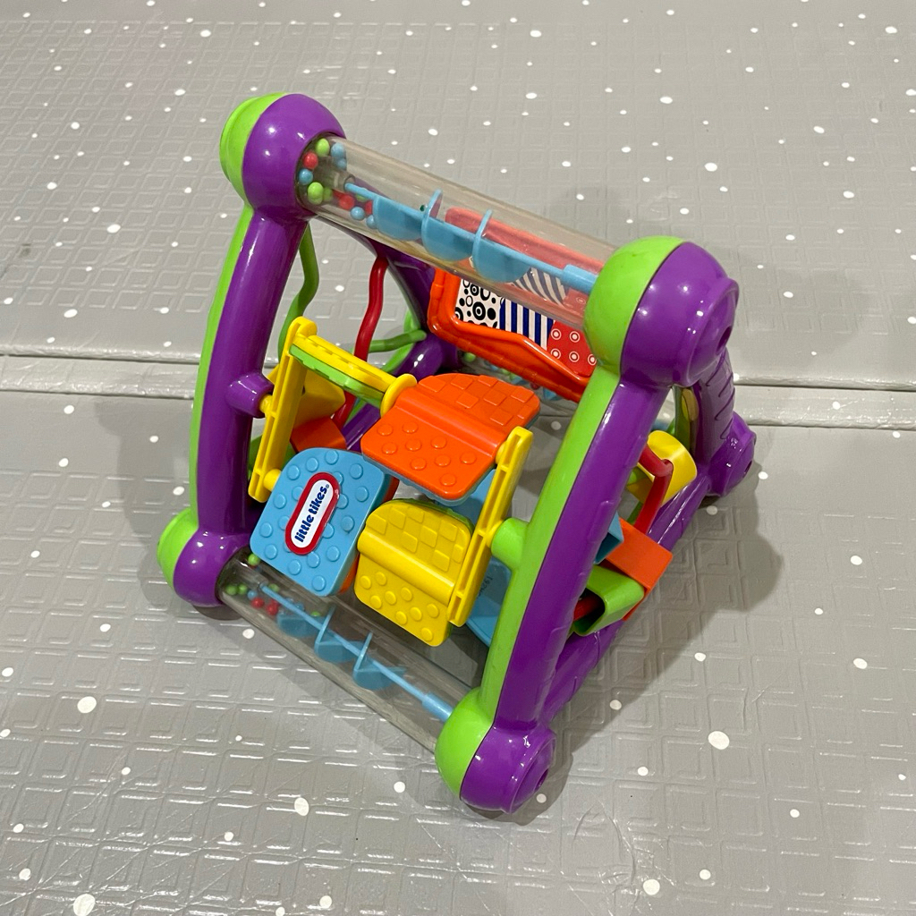 PRELOVED Little Tikes Activity Play Triangle | Mainan Edukasi Motorik Anak Baby Bayi Kontras Contras