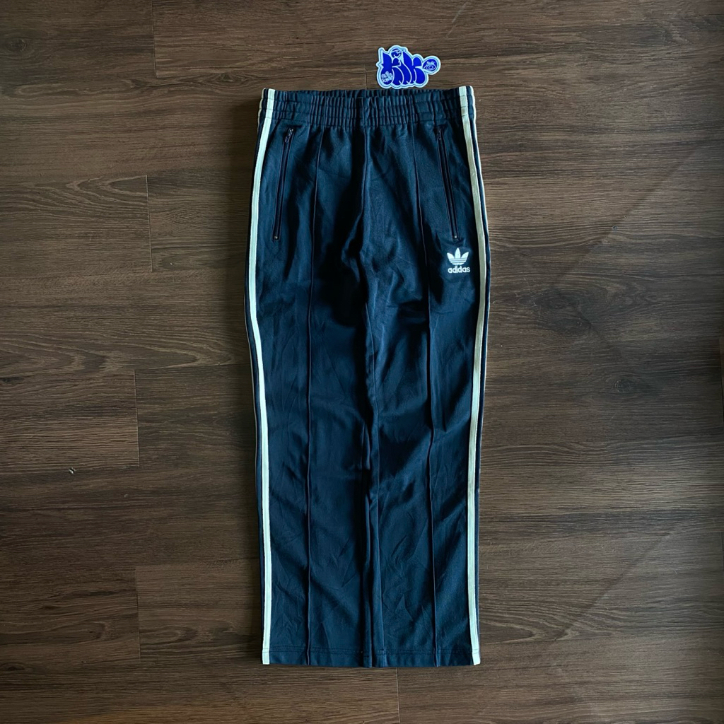 trackpants adidas europe