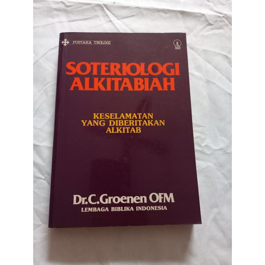 BUKU MANUSIA DALAM KEMELUT IDEOLOGI