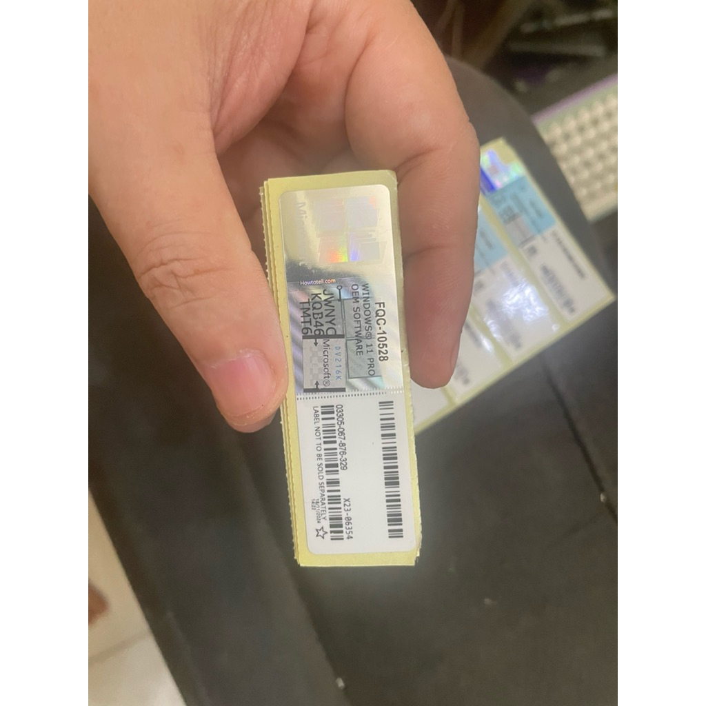 Sticker stiker microsoft Windows 11 pro silver ori