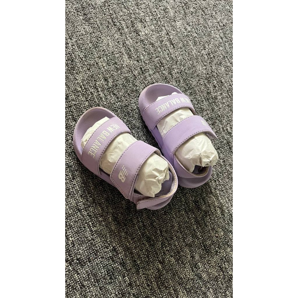 Sandal Anak New Balance ( Preloved, Ori, size 15-16cm )