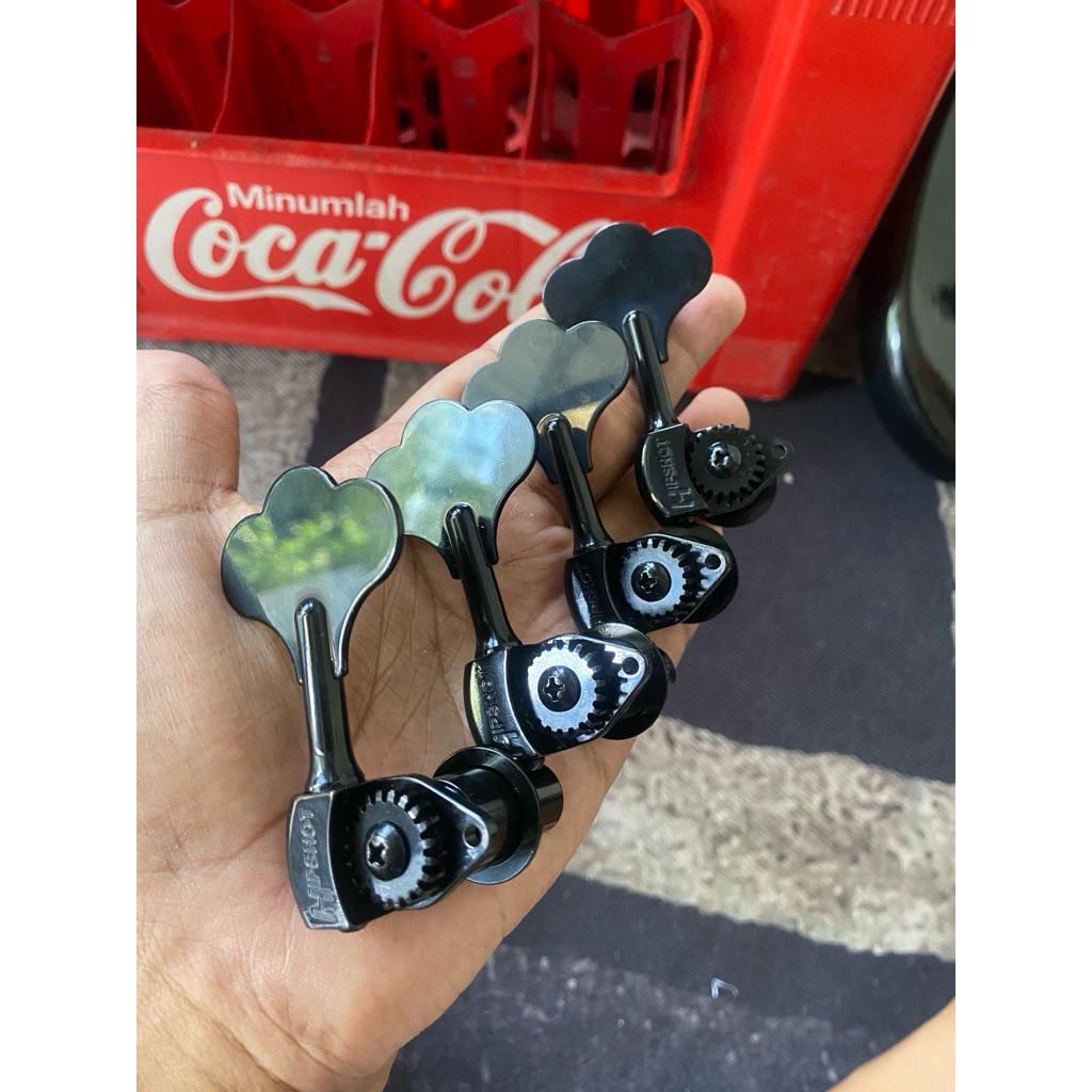 Dryer Bass Hipshot Black 4 String